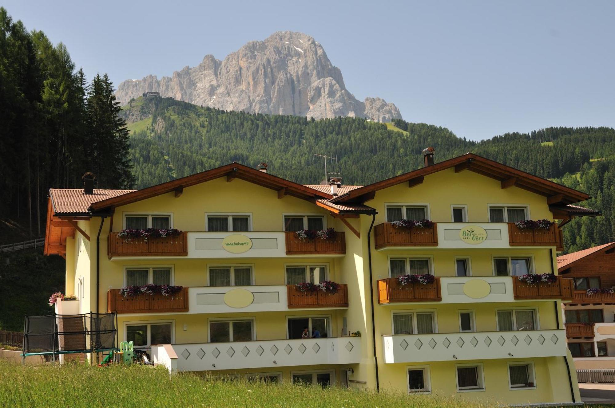 Garni Hotel Bel Vert Wolkenstein in Gröden Exterior foto